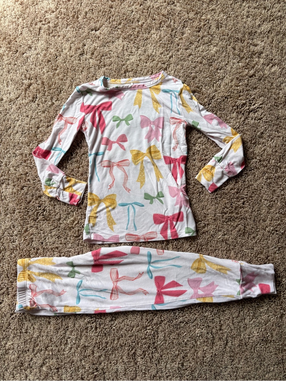 Bow-Print Long Sleeve Pajama Set - Multicolor Bows: Posh Peanut 3T-4T